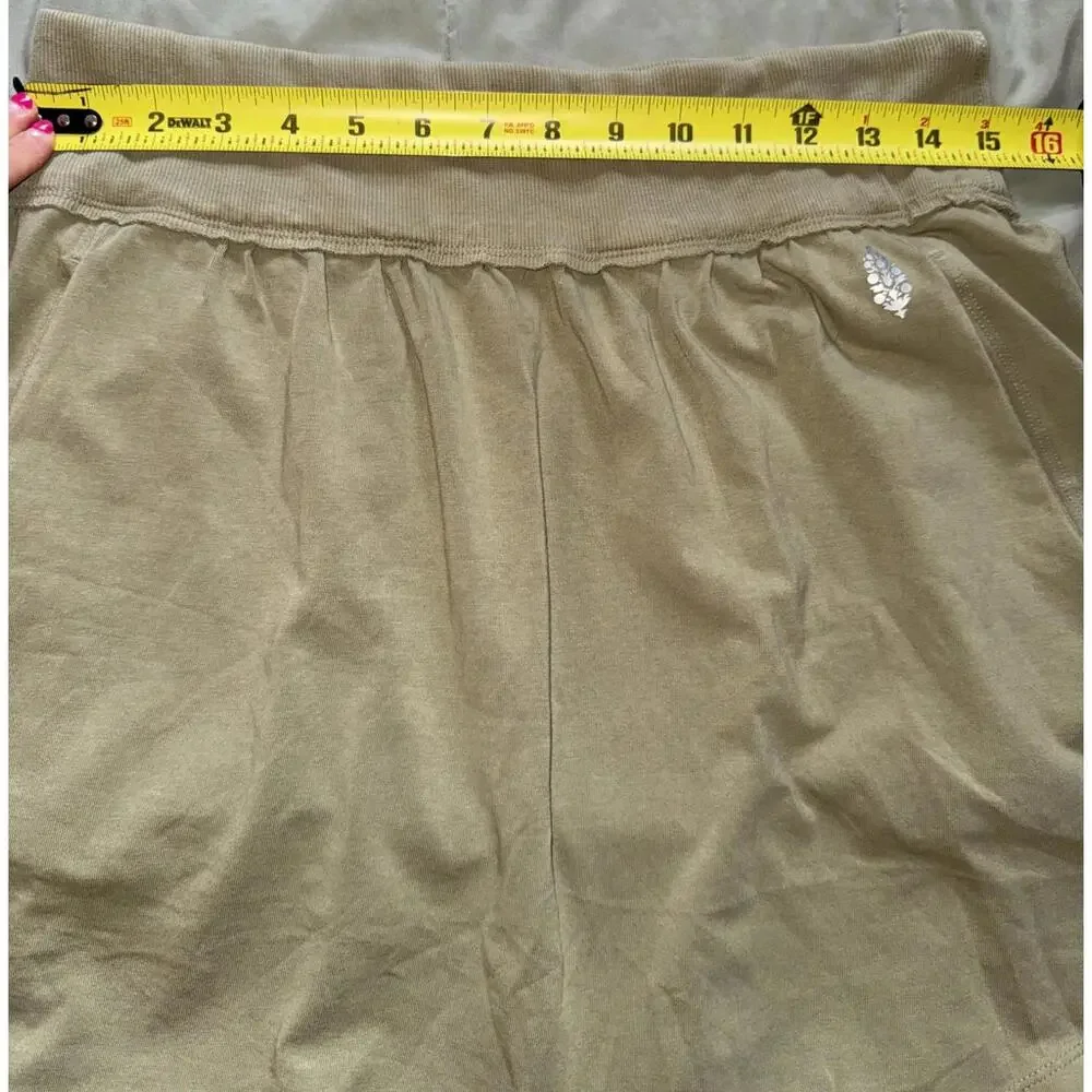 FREE PEOPLE Shorts L FP MOVEMENT Hot Shot Harem Elastic Waistband Pull On Green - Picture 7 of 9